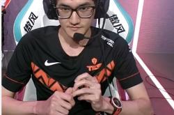 kaiyun sports-Karsa重返赛场，重要助攻首场状态出色，公牛观众沸腾！全场沸腾不已-kaiyun sports