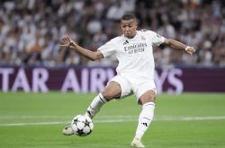 开云-德约科维奇与50激战RNG分钟，出色发挥胜负难料！，姆巴佩焦点对战比赛高潮迭起-开云