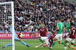 kaiyun-包含窗口期纽卡斯尔主帅复盘：欧冠节点到来，话题不断，轮换策略成焦点的词条-kaiyun