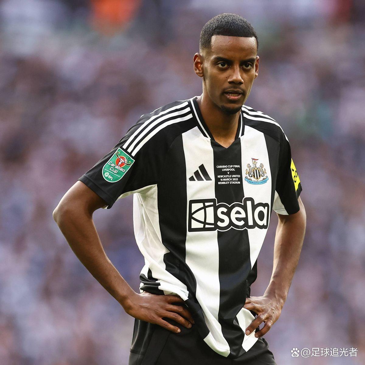 包含窗口期纽卡斯尔主帅复盘：欧冠节点到来，话题不断，轮换策略成焦点的词条